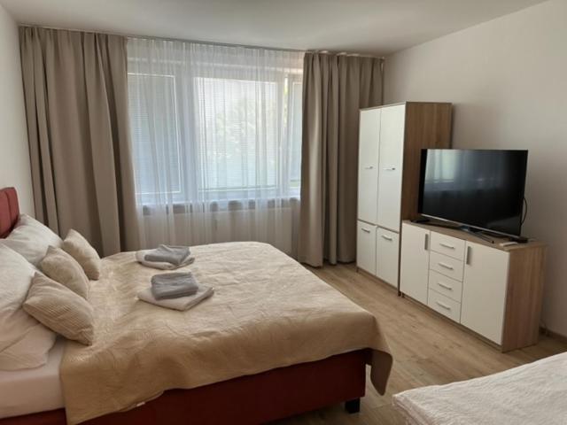 Ferienwohnung Sunny House Two Pressburg Exterior foto